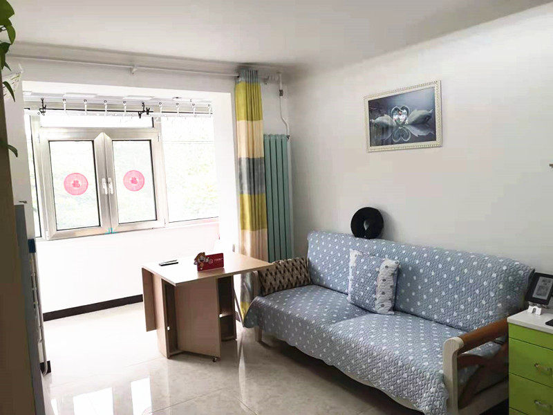 东关南里小区,交通便利,配套成熟,2居室,1厅