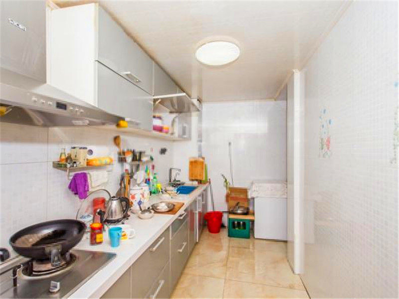 满五唯一 还有200万贷款 用客户的首付款还,看